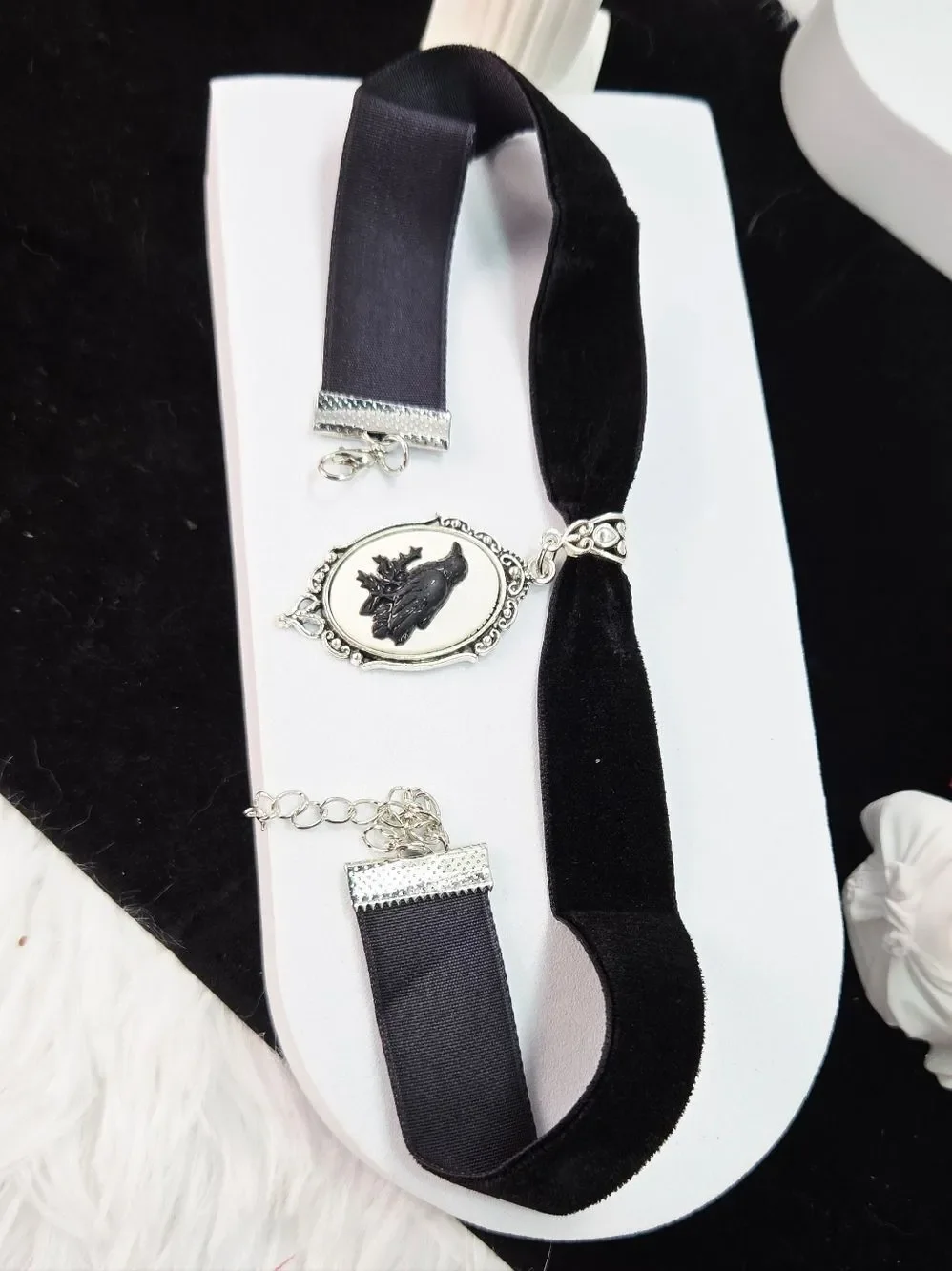 Dark Romance Raven Cameo Choker Black Velvet Gothic Glam Elegance Crow Necklace